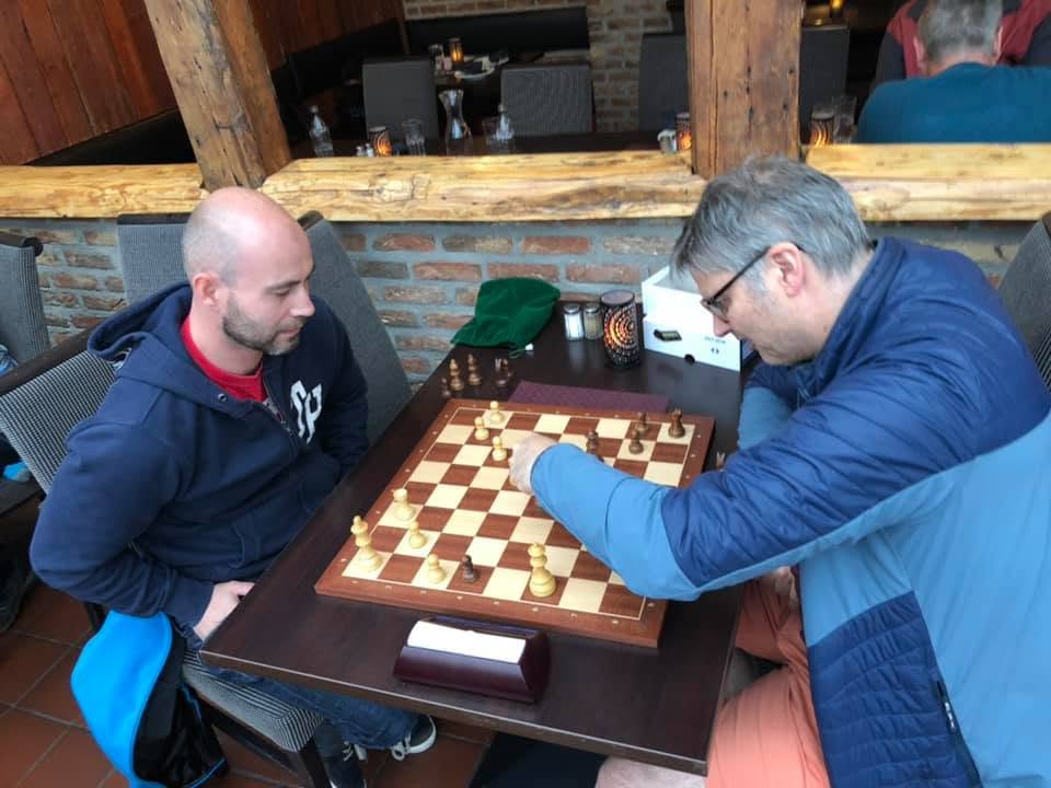 Voksensjakk i Eiker Sjakklubb